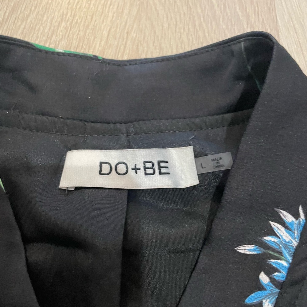Do + Be jacket - Picture 3 of 3